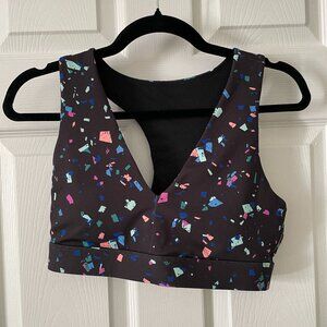 Fabletics On-The-Go Midi Medium Impact Sports Bra